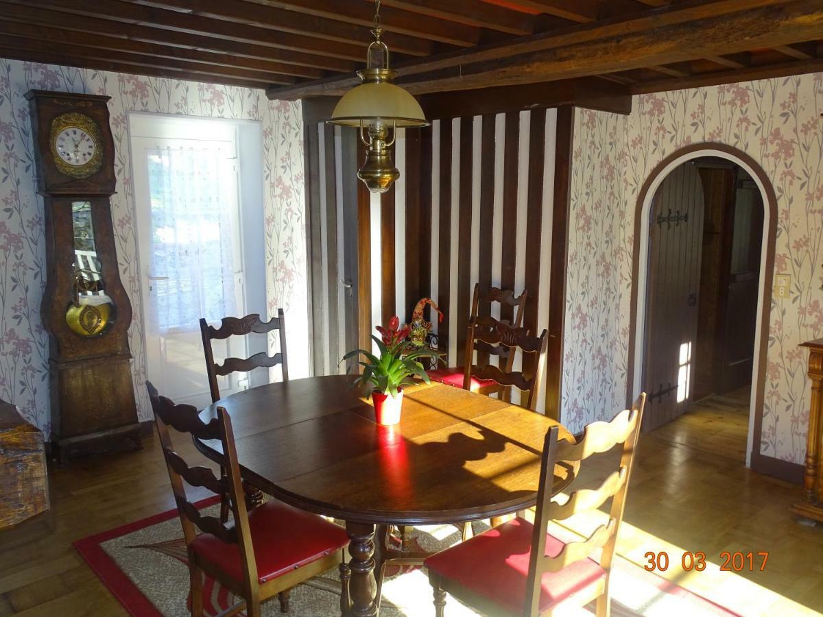 Gites De La Petite Suisse Clécy Esterno foto